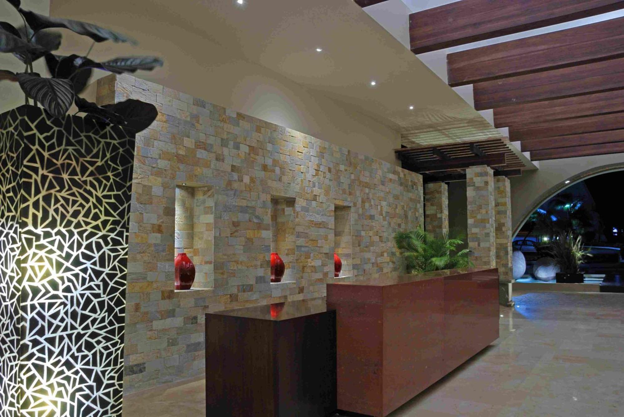 Wyndham San Jose Herradura İç mekan fotoğraf Interior of the hotel