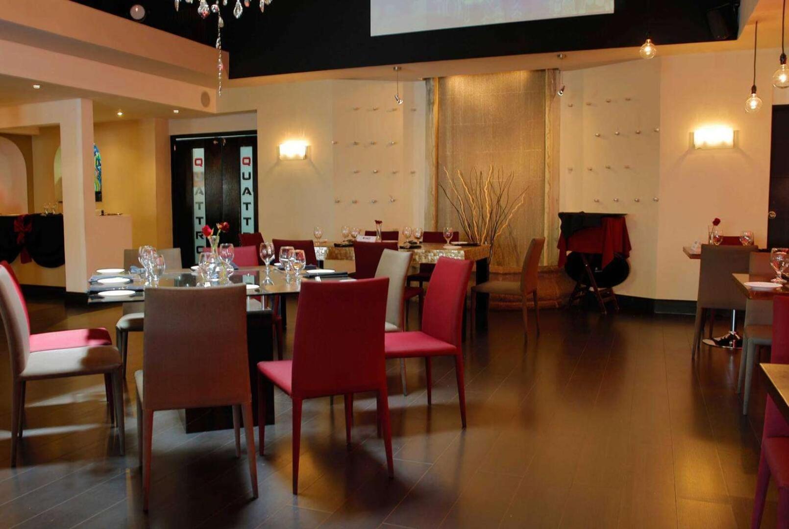 Wyndham San Jose Herradura Dış mekan fotoğraf Restaurant in the hotel